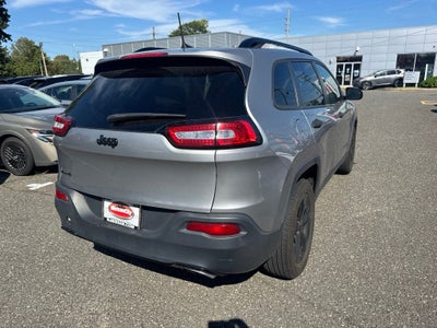 2017 Jeep Cherokee Sport
