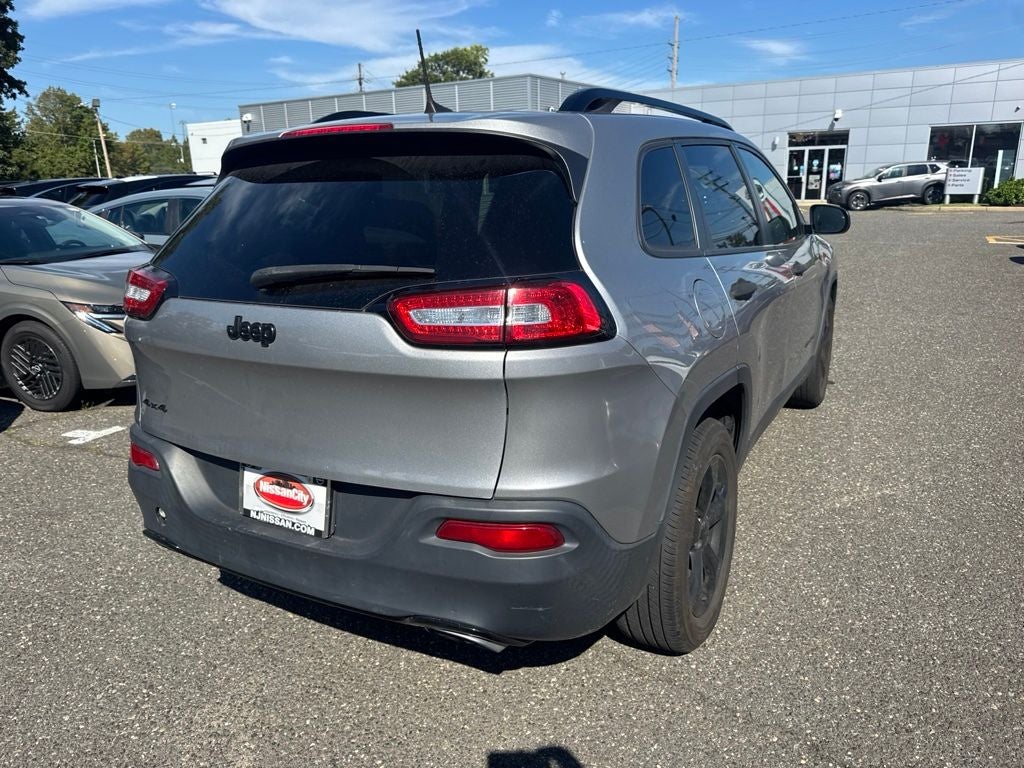2017 Jeep Cherokee Sport