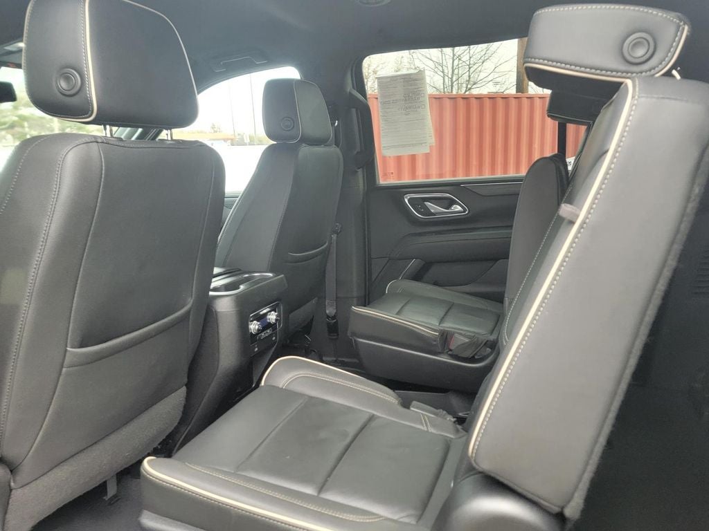 2023 GMC Yukon XL SLT