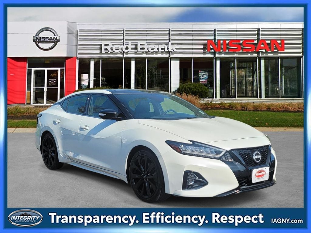 2023 Nissan Maxima SR's photo