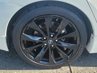 2023 Nissan Maxima SR