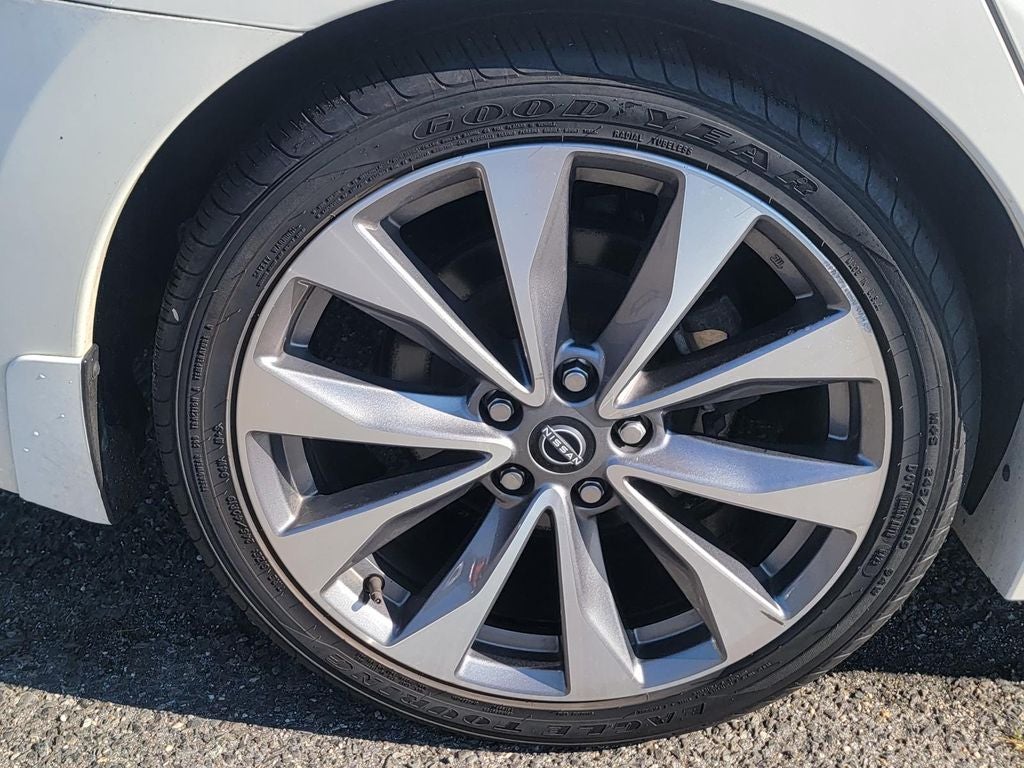 2023 Nissan Maxima Platinum