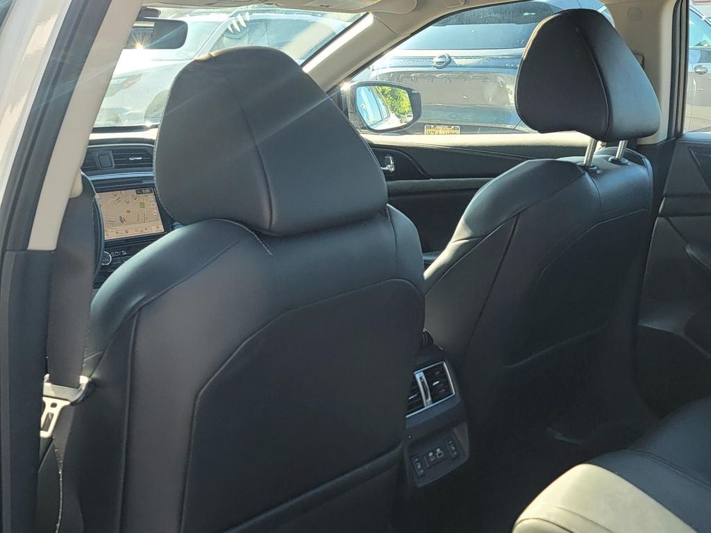 2023 Nissan Maxima Platinum