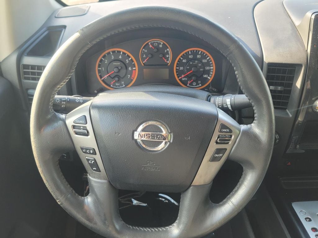 2014 Nissan Titan Base