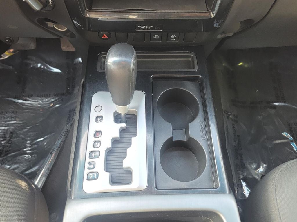 2014 Nissan Titan Base