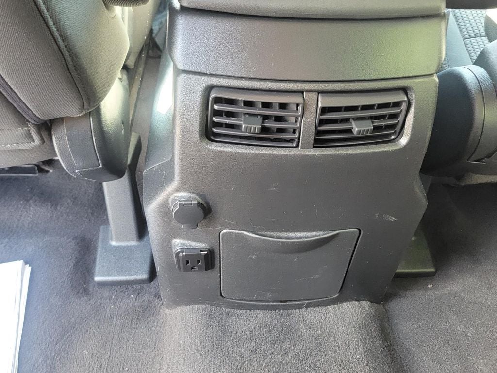 2014 Nissan Titan Base