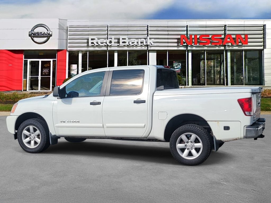 2014 Nissan Titan Base