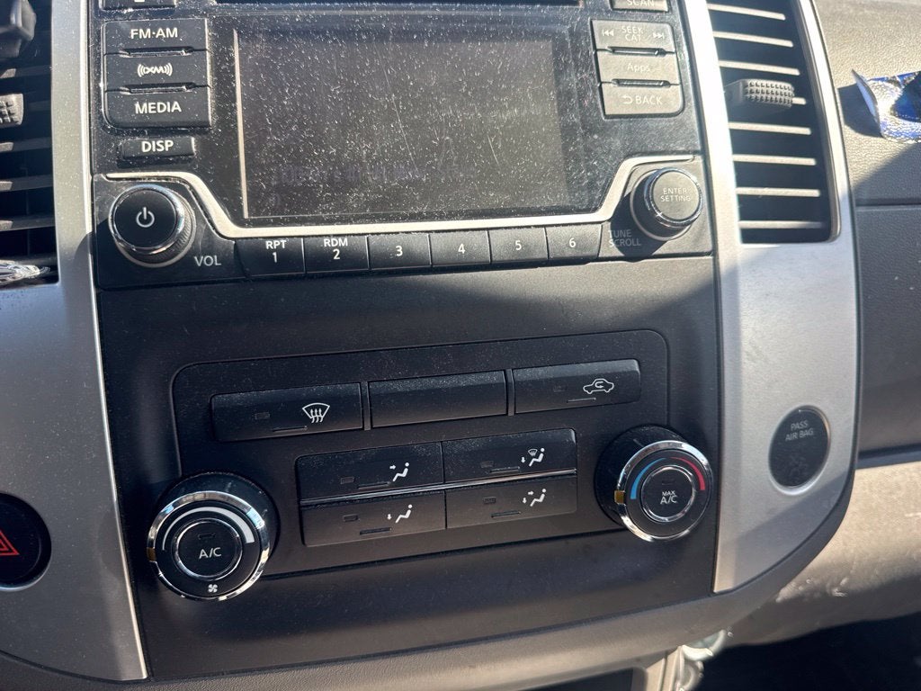 2015 Nissan Frontier SV
