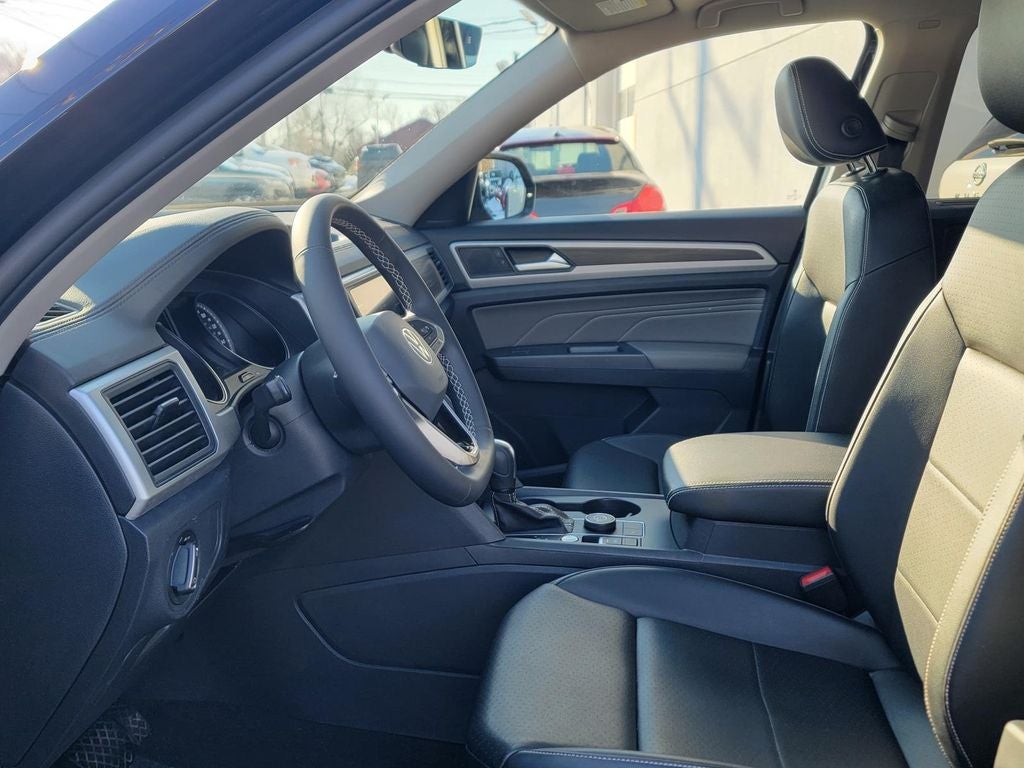 2021 Volkswagen Atlas 3.6L V6 SE w/Technology