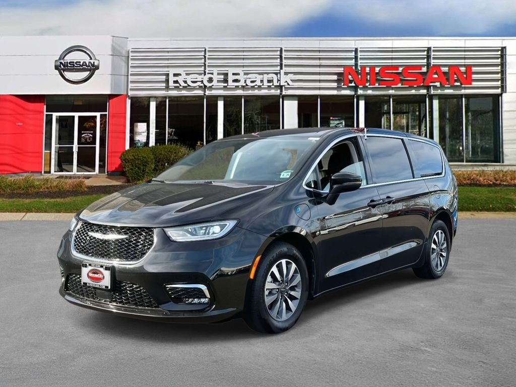 Used 2023 Chrysler Pacifica Hybrid Touring L with VIN 2C4RC1L78PR611780 for sale in Red Bank, NJ