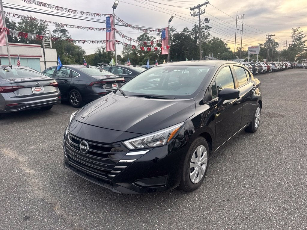 2025 Nissan Versa 1.6 S