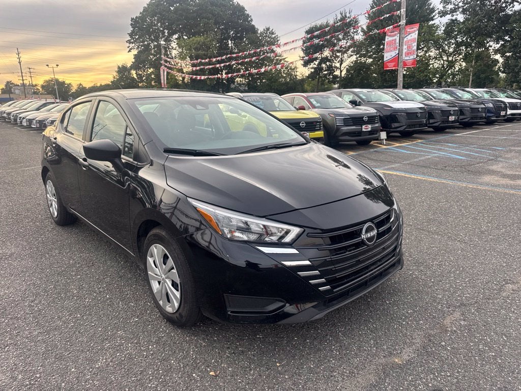 2025 Nissan Versa 1.6 S