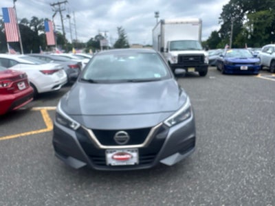 2022 Nissan Versa 1.6 SR