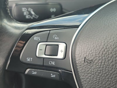 2016 Volkswagen Golf SportWagen S