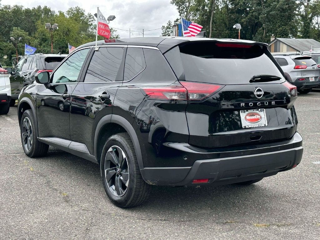 2025 Nissan Rogue SV