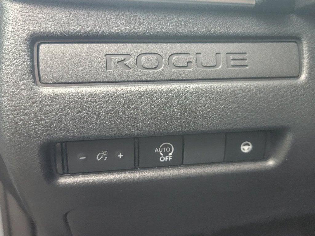 2027 Nissan Rogue SV