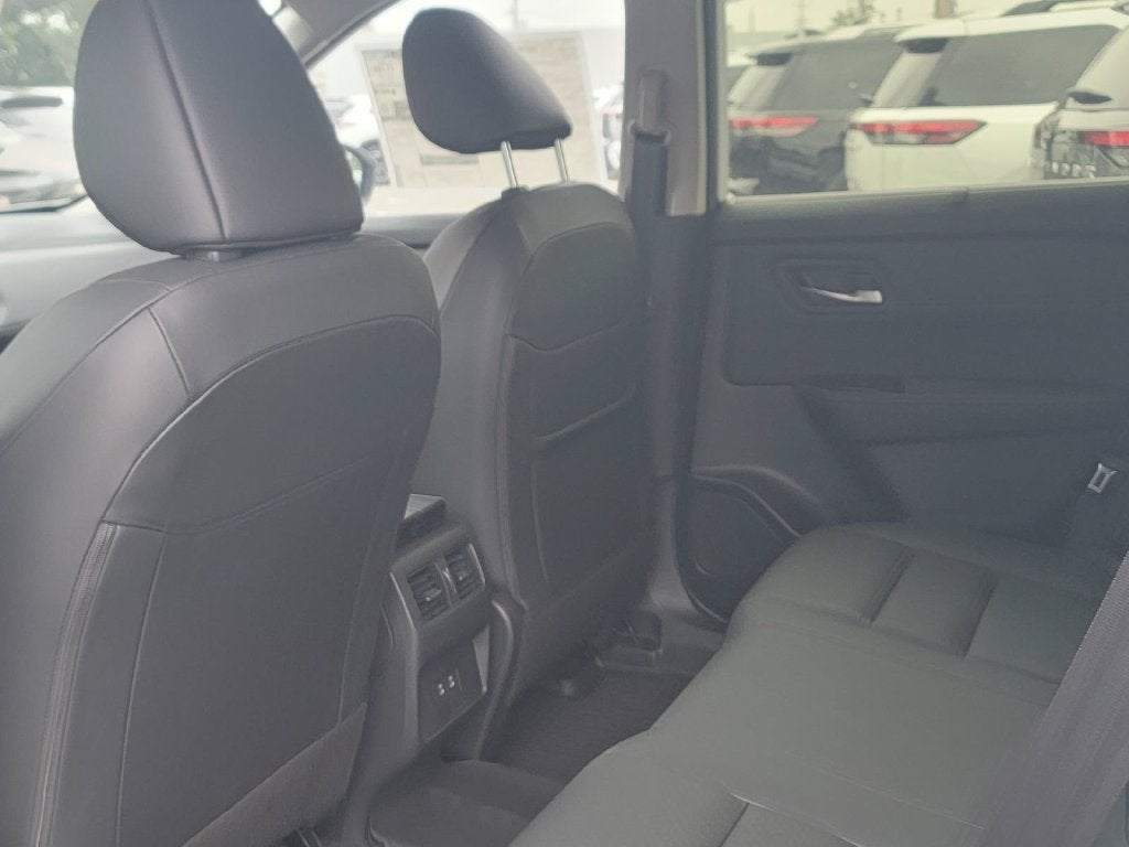 2026 Nissan Rogue SV - Photo 13