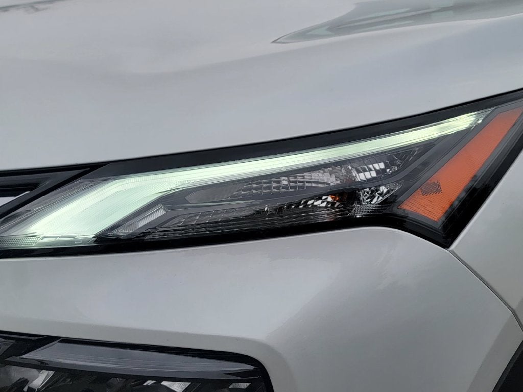 2026 Nissan Rogue SV - Photo 8