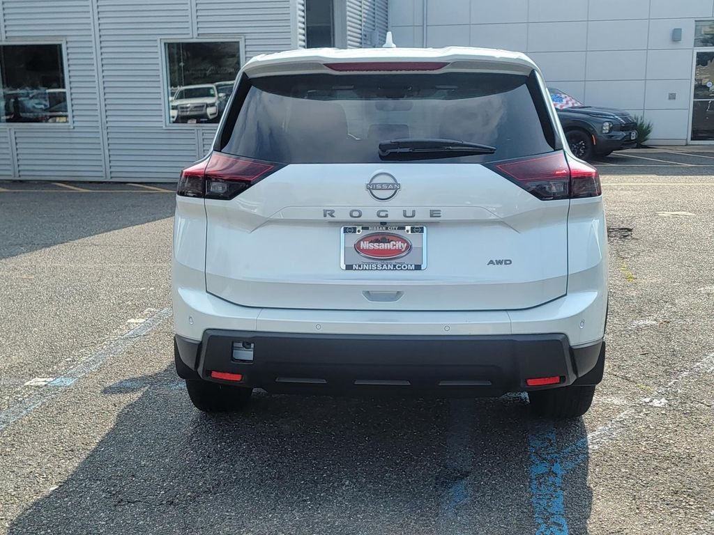 2026 Nissan Rogue SV