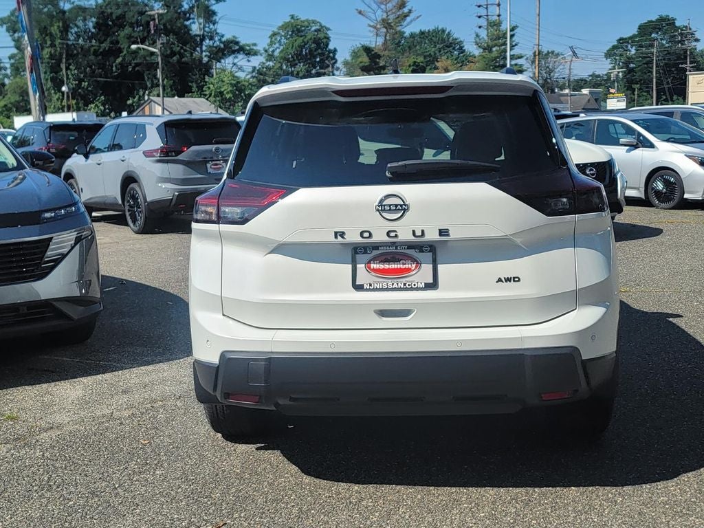 2026 Nissan Rogue Dark Armor