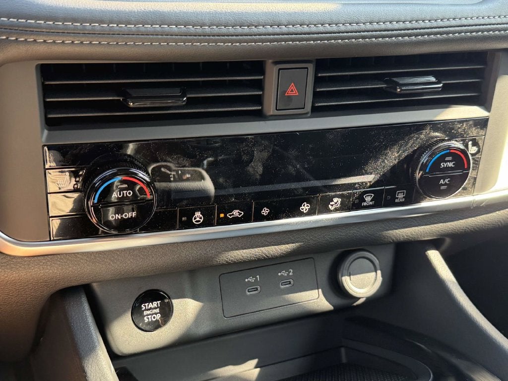 2027 Nissan Rogue SV