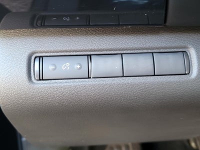 2025 Nissan Pathfinder S