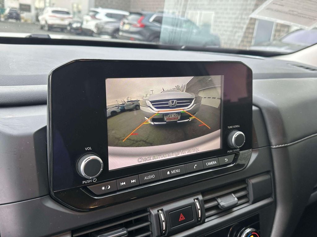 2024 Nissan Pathfinder S