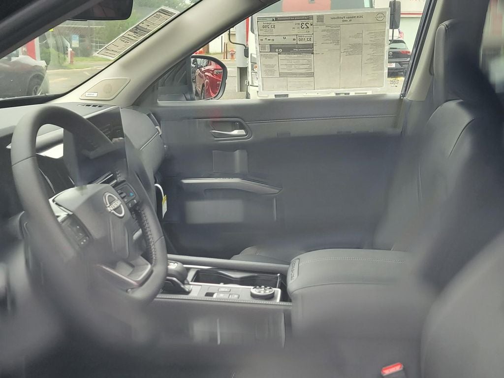 2026 Nissan Pathfinder SL
