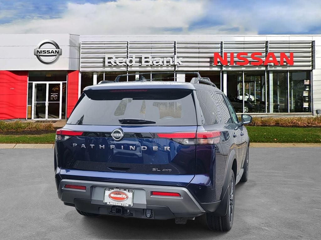 2026 Nissan Pathfinder SL