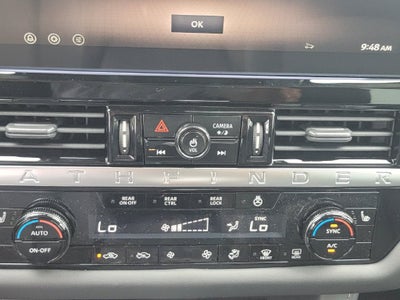 2026 Nissan Pathfinder SL