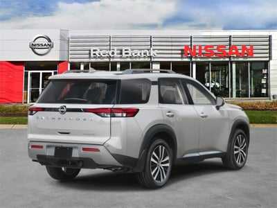 2025 Nissan Pathfinder Platinum