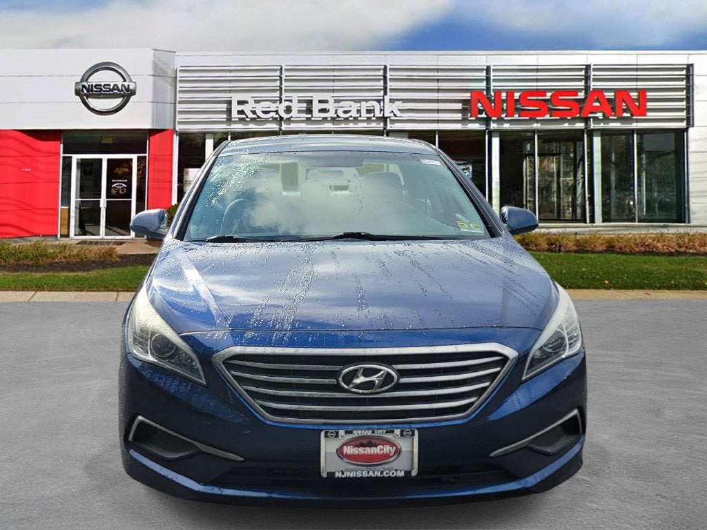 Used 2017 Hyundai Sonata SE with VIN 5NPE24AF2HH553290 for sale in Red Bank, NJ