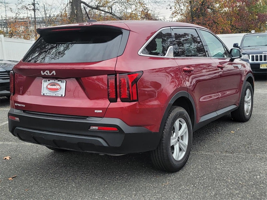 2023 Kia Sorento LX