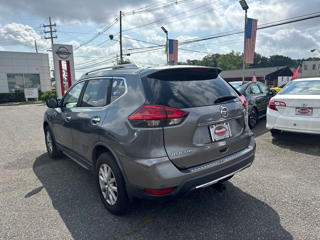 2017 Nissan Rogue SV