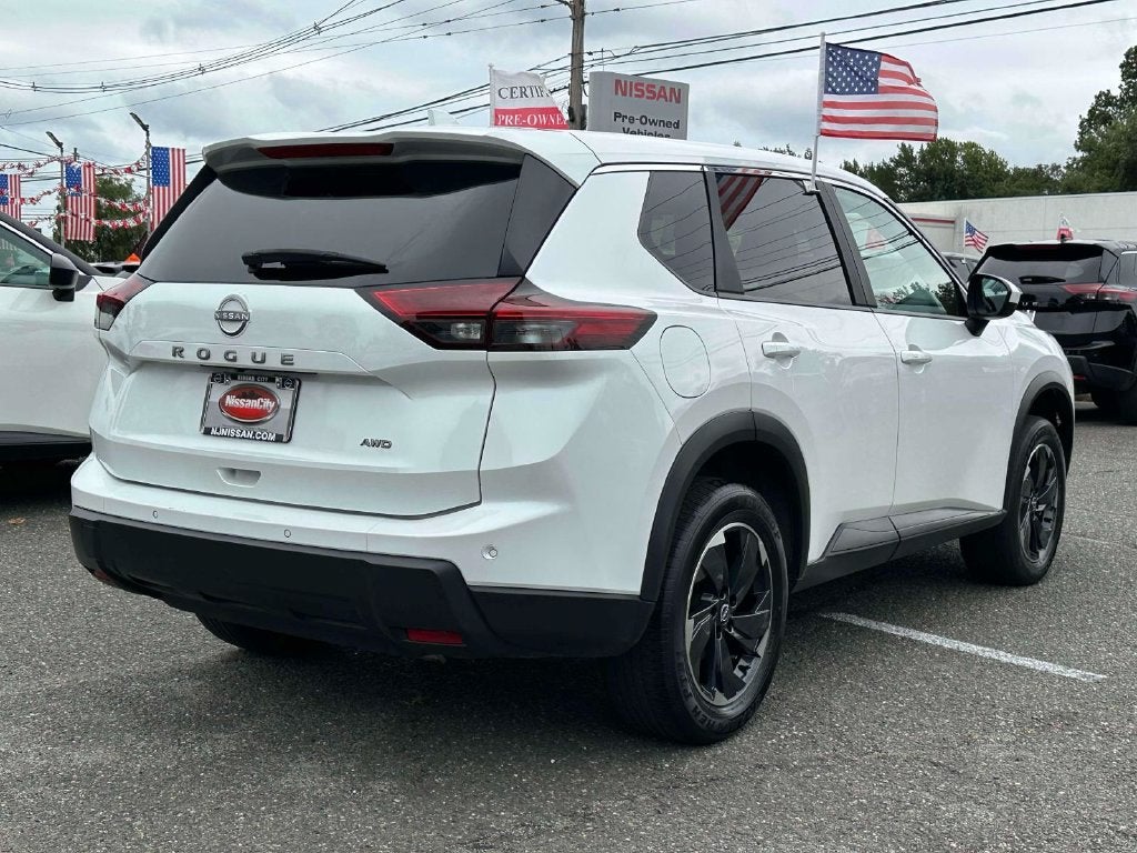 2025 Nissan Rogue SV