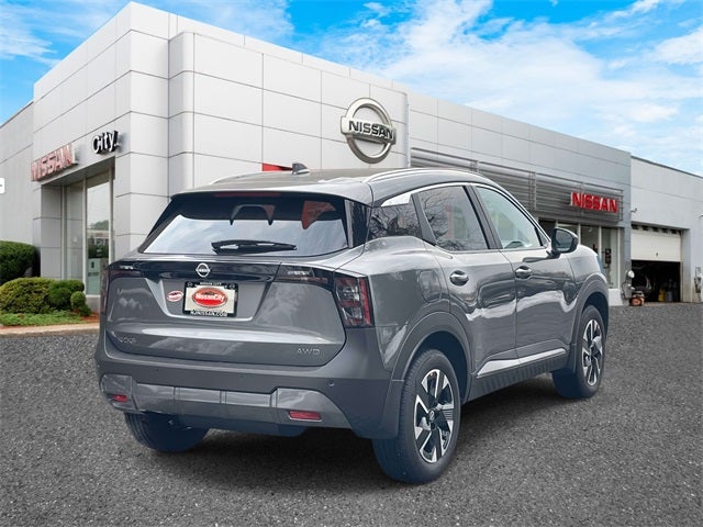 2025 Nissan Kicks SV