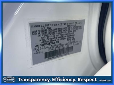 2025 Nissan Kicks SR