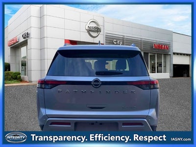 2025 Nissan Pathfinder SL