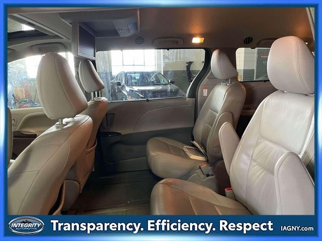 2015 Toyota Sienna XLE 7 Passenger