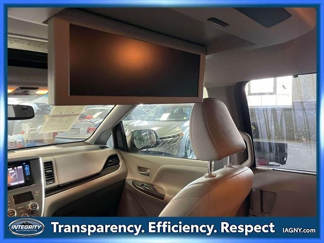 2015 Toyota Sienna XLE 7 Passenger
