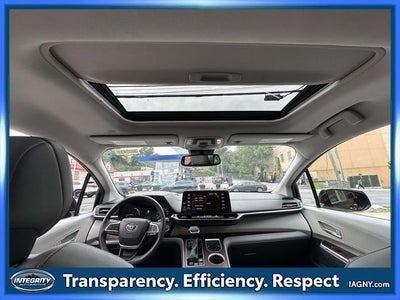 2024 Toyota Sienna XLE 8 Passenger