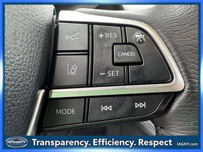 2024 Toyota Sienna XLE 8 Passenger