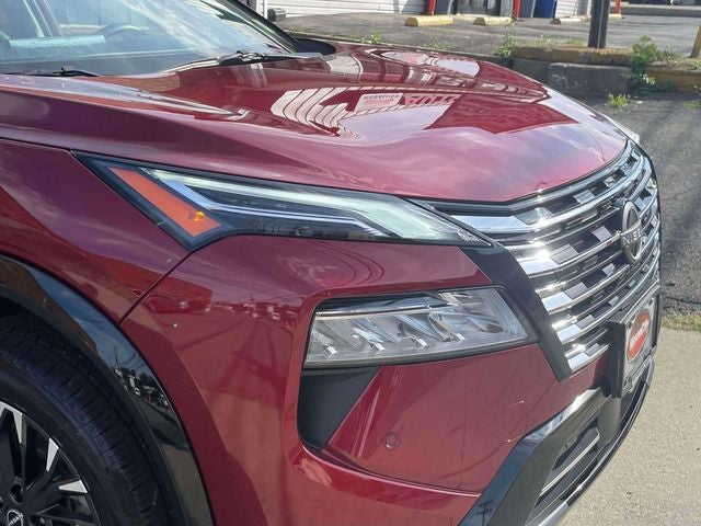 2025 Nissan Rogue Platinum