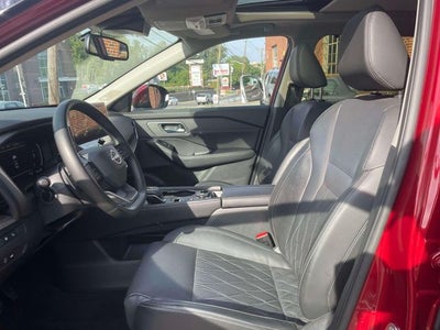 2025 Nissan Rogue Platinum