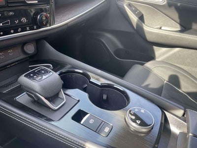 2025 Nissan Rogue Platinum