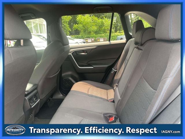 2023 Toyota RAV4 Hybrid SE
