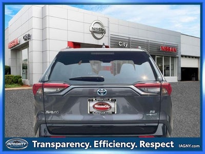 2023 Toyota RAV4 Hybrid SE