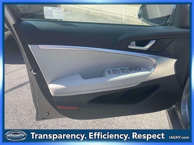 2024 Genesis G70 2.5T