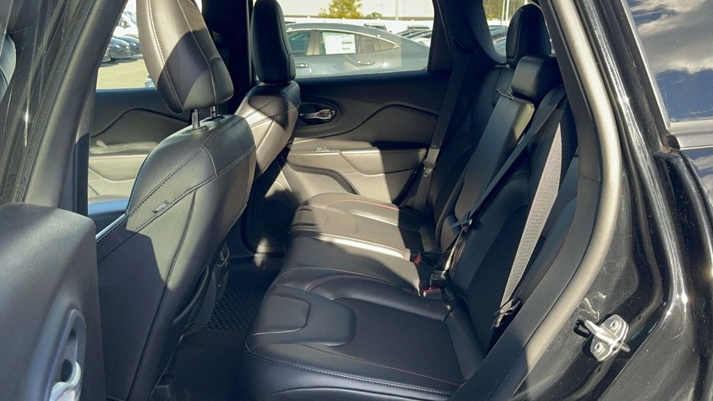 2021 Jeep Cherokee Trailhawk