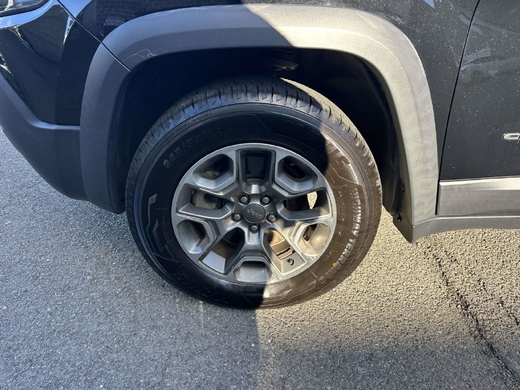 2021 Jeep Cherokee Trailhawk